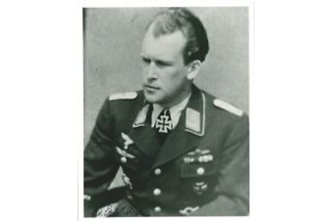 Diethelm von Eichel-Streiber Signed 8x10 Photograph (d) WWII German Ace 96V