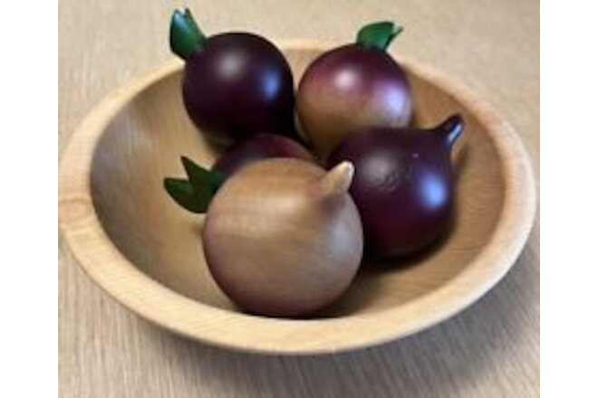 Wood Beets Purple Vegetables Set Of 5 New Polished 2 1/2” Wide 4 1/2” Long