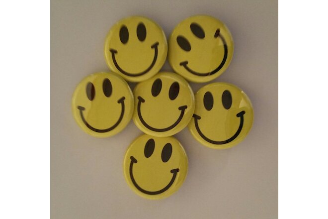 Lot of 12 1.25" Pinback Buttons Emoji Smiley Happy Face (Approx. 32mm)