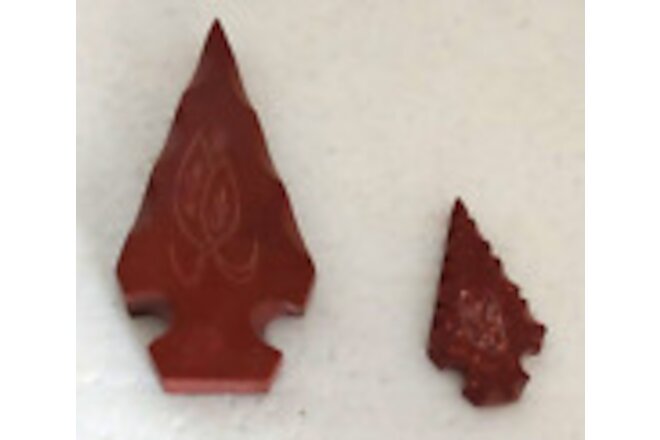 Vtg Pipestone Carved Arrowheads Etched Feathers ~ Indian Label & signed JM/Betty