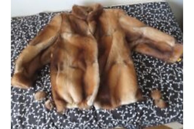 vintage turkisatelje linnanen mink fur coat helsinki finland keska closure S