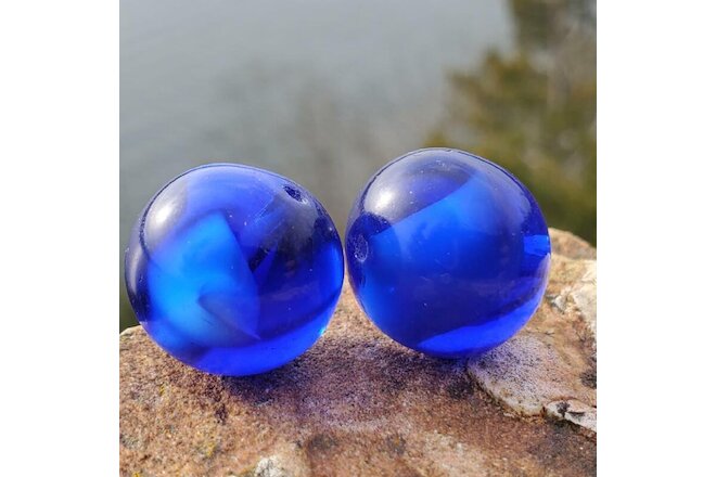 Stunning Bohemian Vintage Cobalt Blue Givre Translucent Large 17mm Glass Beads