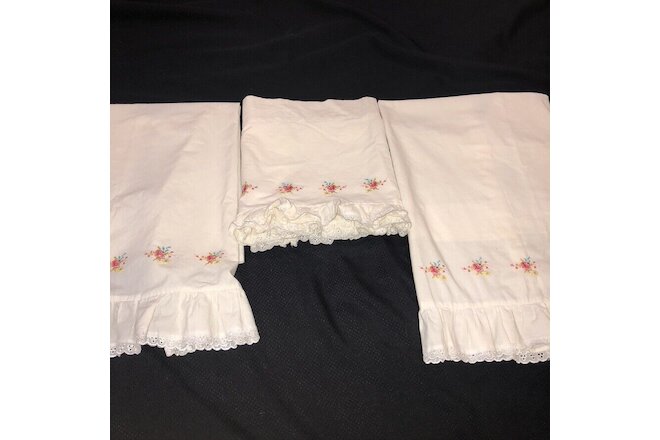 Vintage Cafe Curtain Set of 3 Ruffled White Cotton Embroidered Flowers Cottage