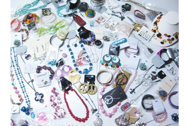 New Below Wholesale 12 Mixed Jewelry Lot Brand Names Necklace Bracelets Earrings