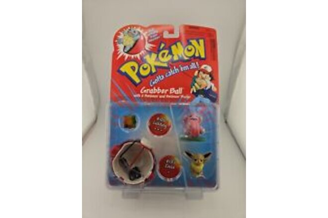 Brand New 1999 Pokemon Grabber Ball & Badge with #108 Lickitung & #133 Eevee HTF