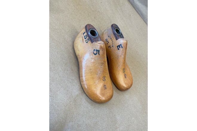 Pair of Vintage Child's Wooden Shoe Forms - Last -Mold   5 1/4 " Long - Nice!!!