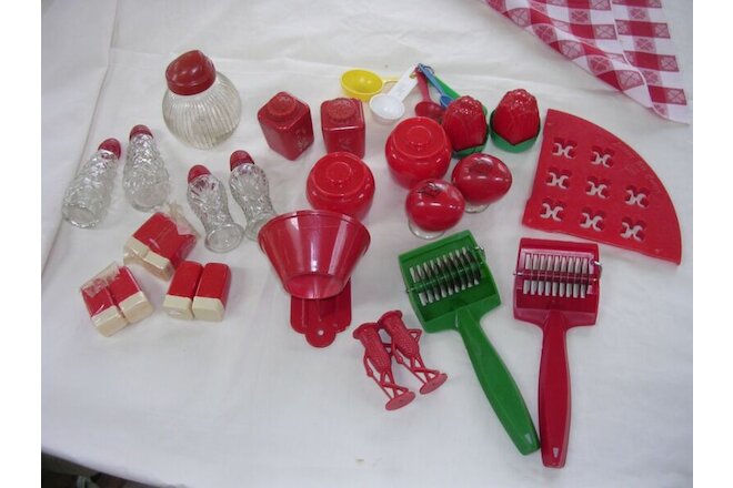 VINTAGE Red mid century 1950s kitsch plastic KITCHEN ITEMS LUSTRO etc