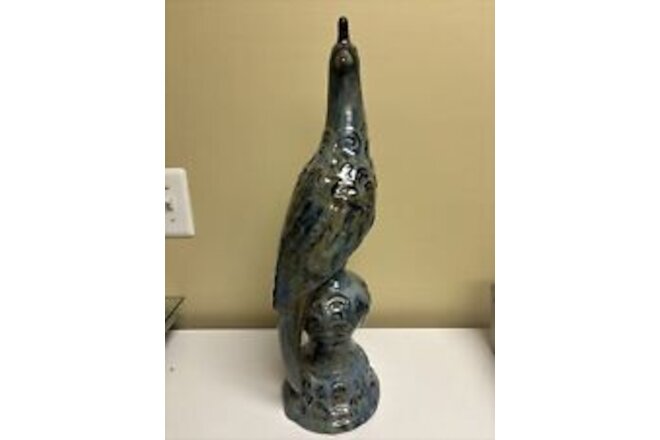 Three hands Corp. bird statue Blue And Cream 19 inches tall