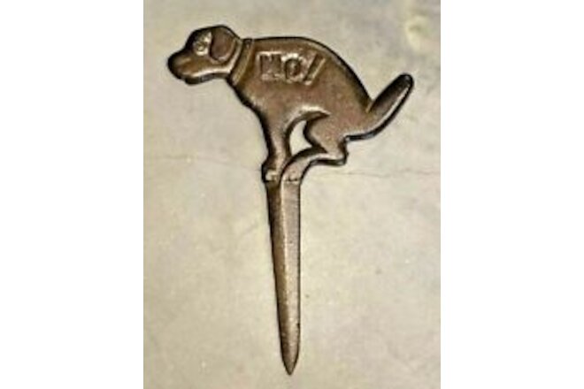 No Pooping Dog Potty Dumping Yard Lawn Sign Cast Iron Garden Stake Humorous 12"
