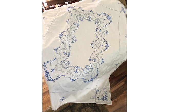 Vintage BLUE Cross Stitch Cotton Tablecloth Plus 6 Napkins 50x65 Fresh Clean