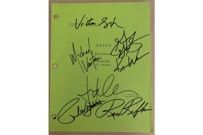 ALIAS SIGNED PILOT SCRIPT w/COA - Original Signatures x7 Garner/Vartan +