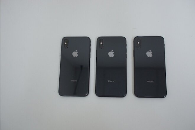 LOT OF 3 Apple iPhone X 256GB Space Gray Smartphones VALUE