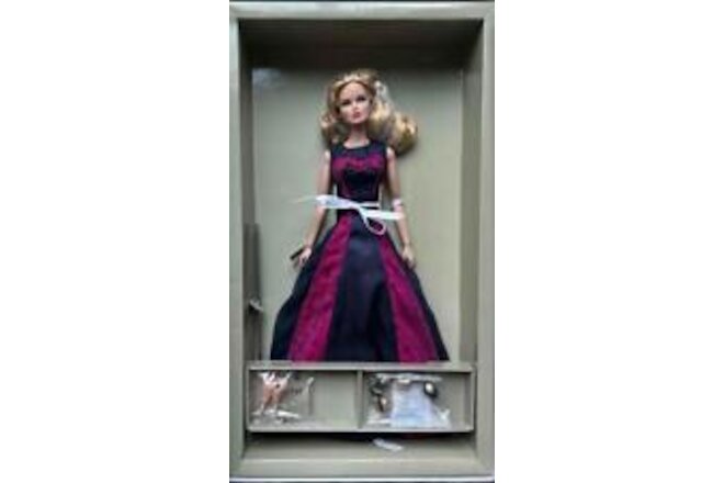 12" FR~High Point Vanessa Dressed Doll~LE 450~2012 Tropicalia Convention~New