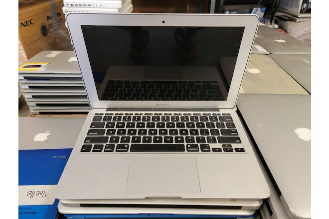 LOT of 14 Apple MacBook Air 11" 2013 A1465 - 4th Gen i5 - 4GB 128GB SSD - NO OS