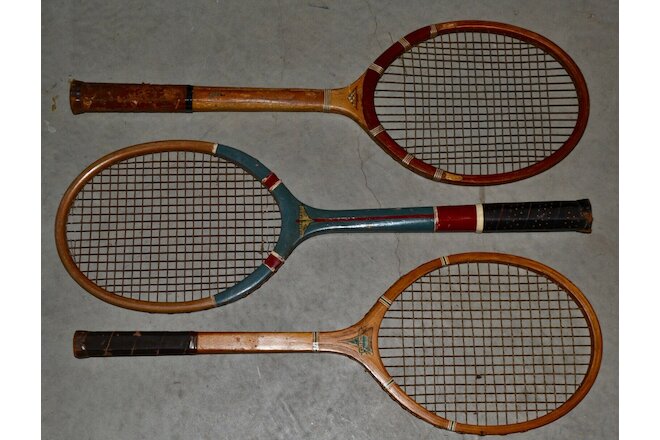 LOT: 3 Antique Wood 1940 1950 Mixed Makers Tennis Rackets