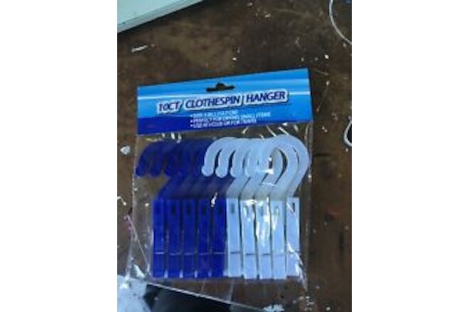 25 PACKS--Laundry Hooks Clips Clothespin Hangers Plastic White/BLUE 10 Count