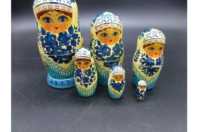 VTG Blue Nesting Doll Matryoshka with Flowers Made in Russia Hand Painted 6 pc