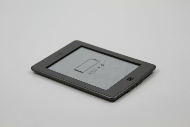 Amazon Kindle Touch Wi-Fi 6" E Ink Display (Black)