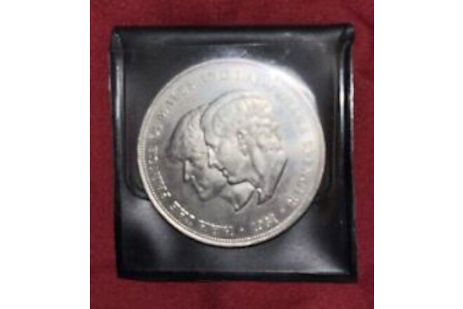 the Royal Wedding Prince of Wales & lady Diana coin July 29 ,  1981