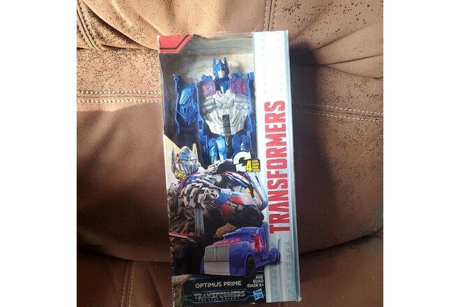 Transformers OPTIMUS PRIME RARE Titan Changer 4 Step The Last Knight Hasbro NIB