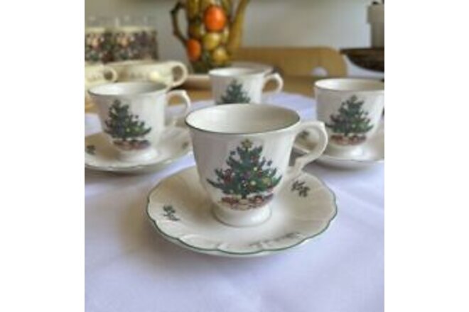Nikko Happy Holidays 4 Tea Cups and 4 Saucers * MINT