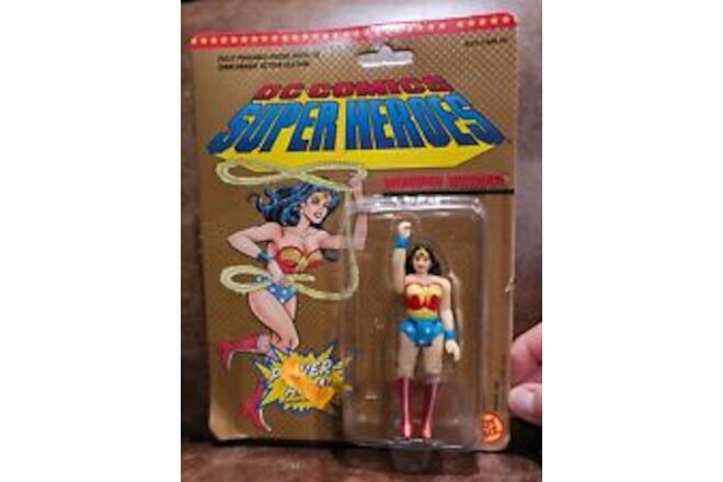 DC Comics Super Heroes WONDER WOMAN 1989 Toy Biz Super Friends  New (SEALED).