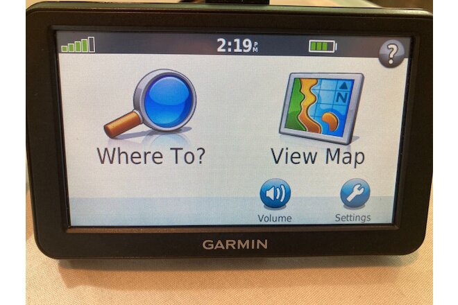 Garmin Nuvi 50LM 5" Touchscreen Car GPS Free Lifetime Maps. SD MICRO CARD Bundle