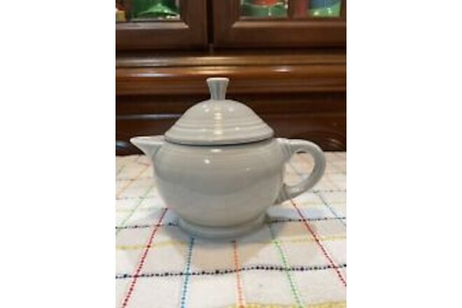 Fiesta Teapot 2 Cup Pearl Gray Pristine Condition Retired