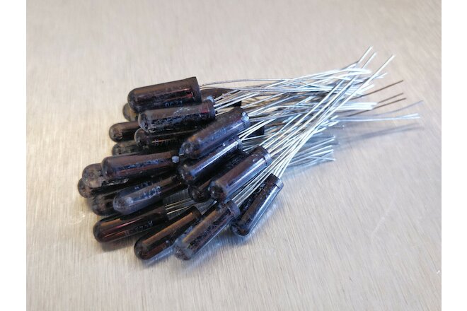 100x NOS Vintage black glass OC71 Germanium Transistors