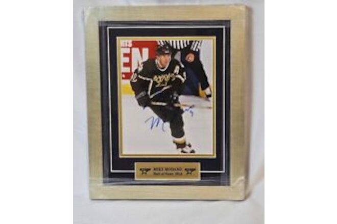 Mike Modano Signed Picture Dallas Stars Framed  PSA Certified