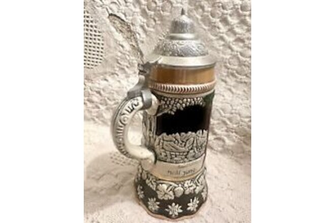 Music Box Beer Stein Pewter Lid Plays I Lost My Heart in Heidelberg German 8.5”