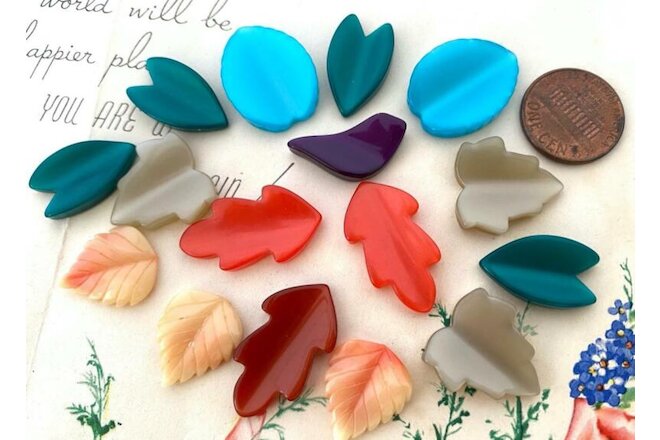 Vintage Lucite Moonglow Lucite Leaf Leaves Cabs Embelishments Mix 16