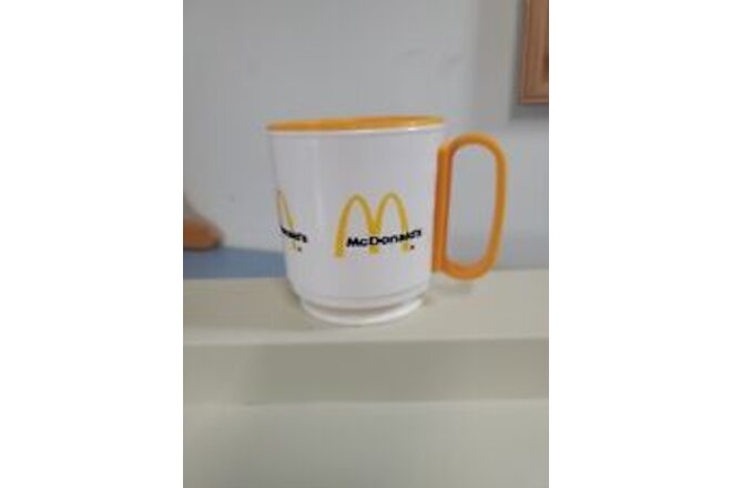 Vintage McDonalds Mug Plastic Travel Coffee Mug w/ Lid McDonald's Logo On White