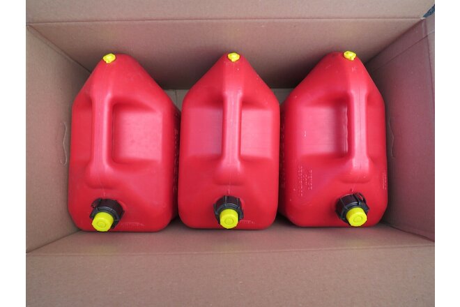 (3 Pack) - Blitz Original Pre-Ban 5 Gallon Gas Can Model #50833