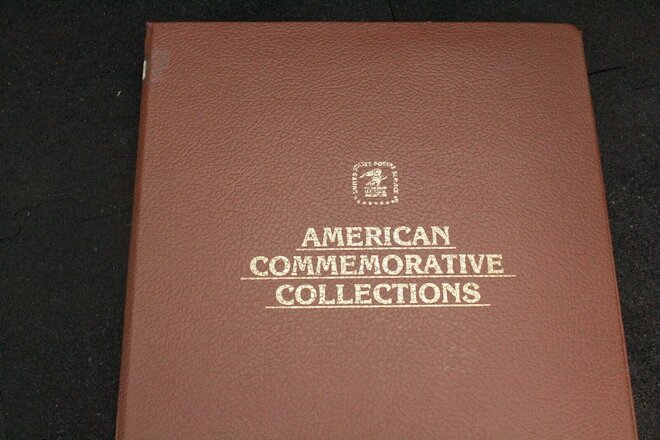 Lot of 10 Pre-Owned USPS American Commemorative Collection Binders ST1568