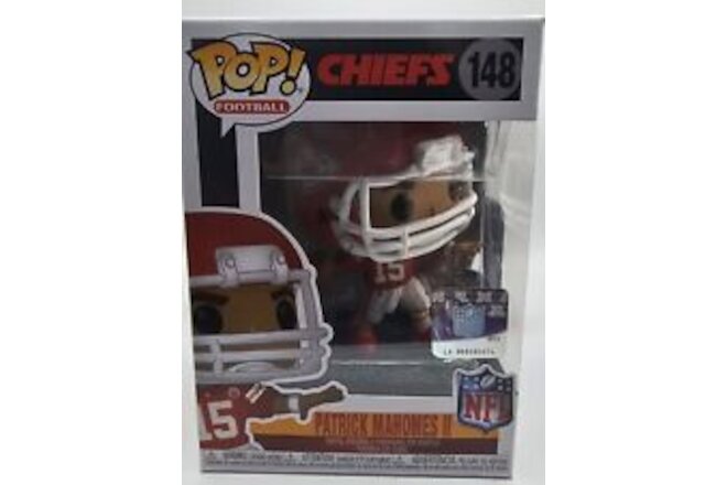 Patrick Mahomes Funko Pop! #148 with 4 Card Collection NFL Kansas City Chiefs