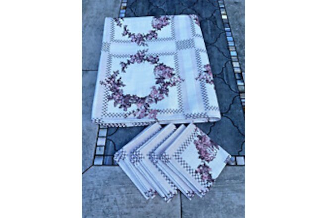 Vintage NWT 2000's Roses Tablecloth & 6 Napkins 76.5"x63" Polyester Cotton