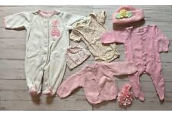 Baby Girl Mostly New Clothes 0-3 / 3- 6 months Lot