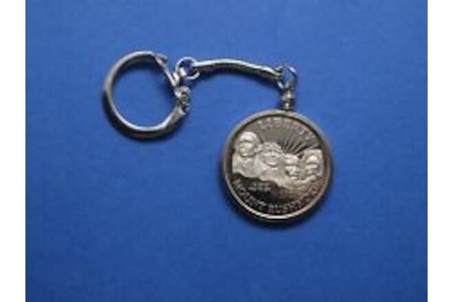 1991S Mt Rushmore Commemorative Coin in Bezel Snap Key Ring Snake Chain Lot 409